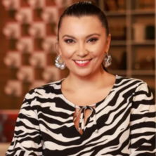 Оля Малинова