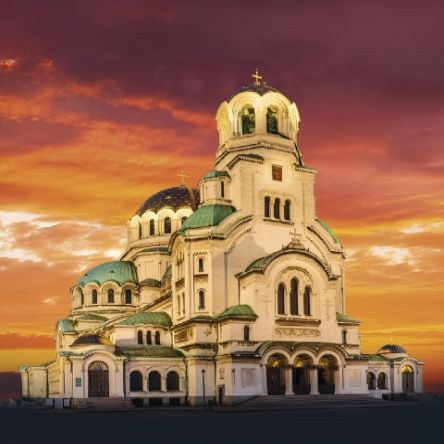 Опера на площада